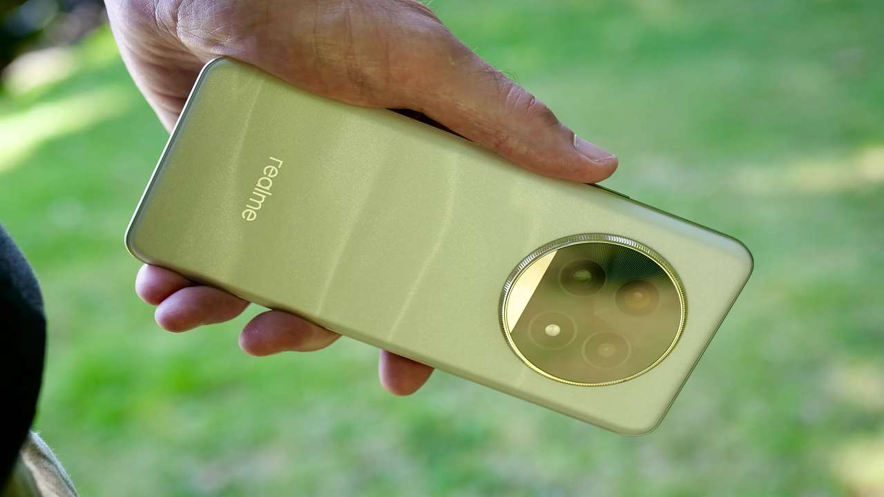ملك التصوير من ريلمي Realme 13 Pro Plus.. هاتف جديد فخم يحسم صدارة الفئة المتوسطة