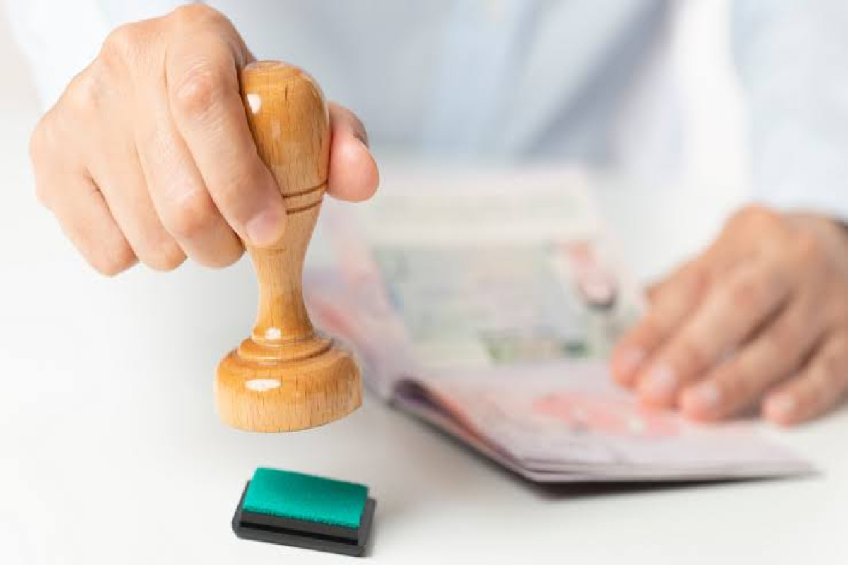كيفية تحويل الزيارة التجارية إلى إقامة بالكويت 2024