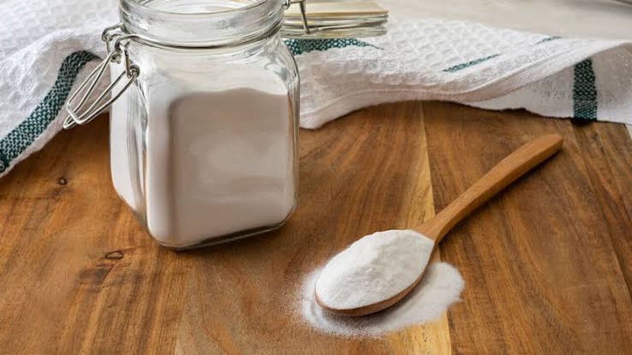 خلطة الزبادي والبيكنج بودر للتفتيح
