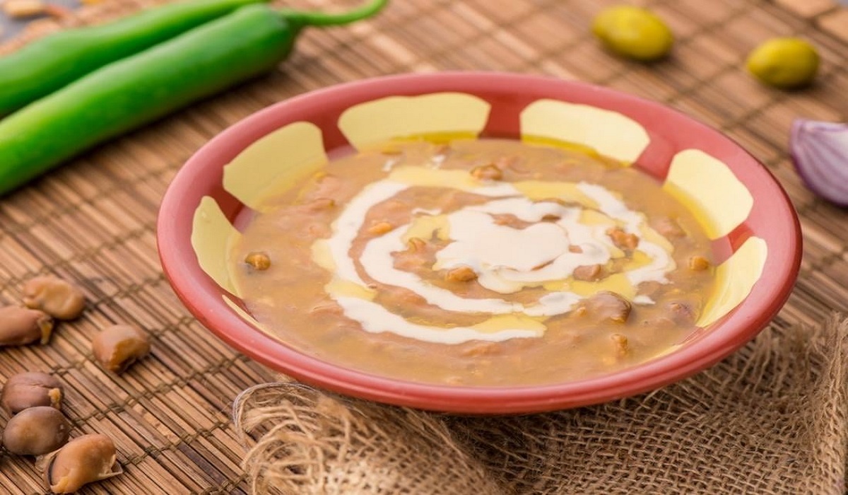 الفول المدمس بالطحينة