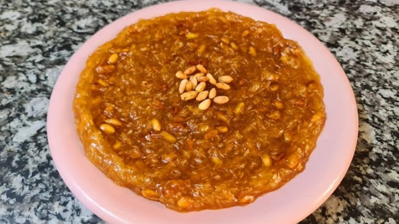 طريقة عمل حلوى النشا بالفستق ألذ وأسهل حلى يمكن تحضيره