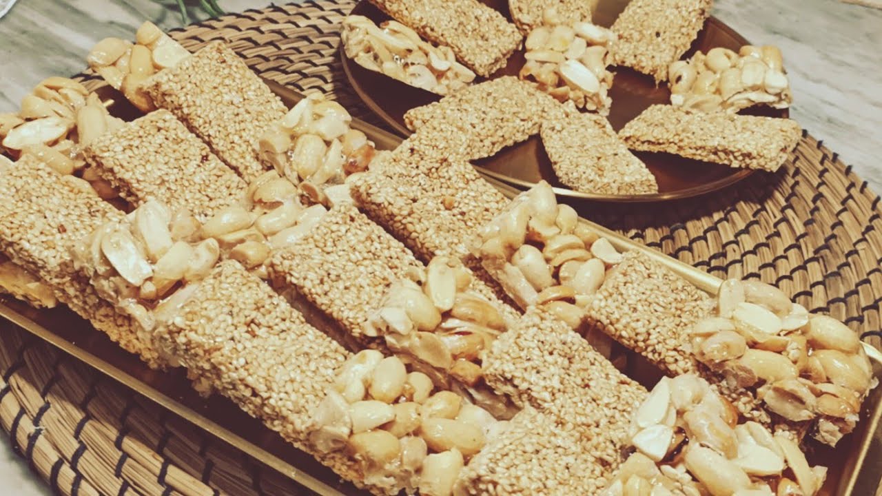 حلوى لذيذة بالطاقة مليانة بالسوداني والسمسم