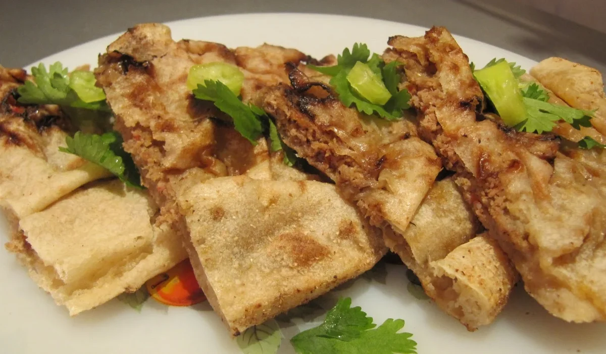 طريقة عمل حواوشي الفراخ