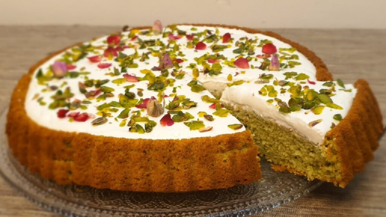طريقة عمل كيكة الفستق بالبسكويت 1024x576 1