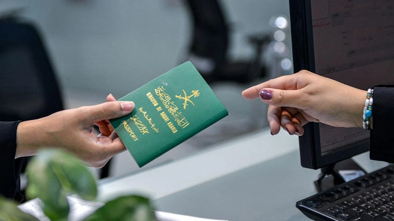 غرامة عدم تجديد الإقامة في السعودية