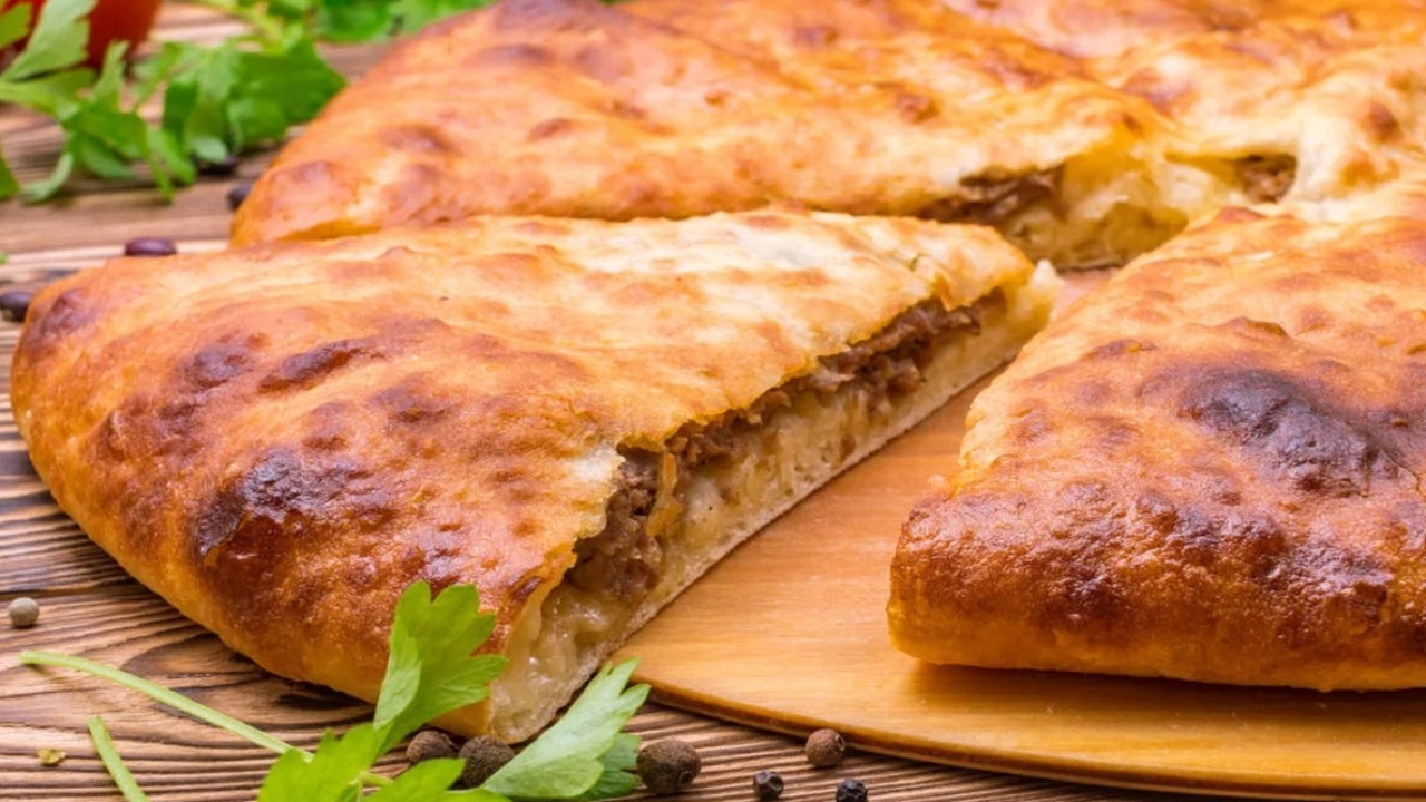 في دقائق بسيطة .. طريقة عمل حواوشي اللحمة بالخضار