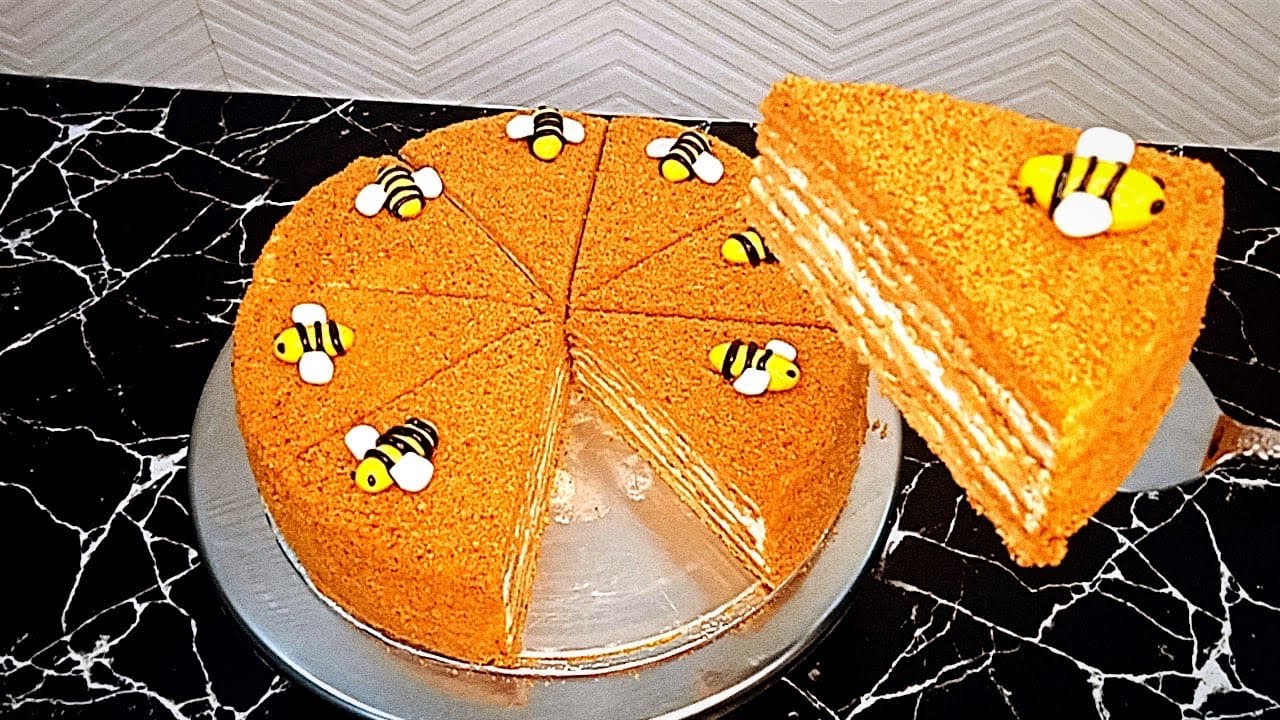كيكة العسل بالكراميل