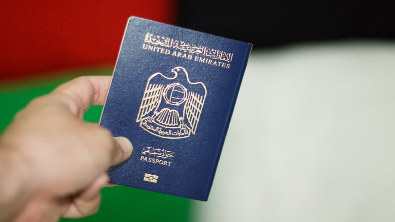جواز السفر: كيفية استخراجه وأهم مميزاته واستخداماته في دولة الإمارات