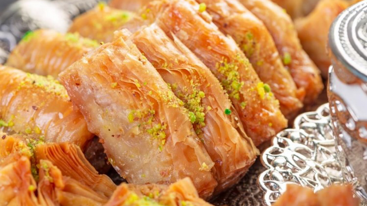 طريقة عمل الجلاش الحلو بدون حشو