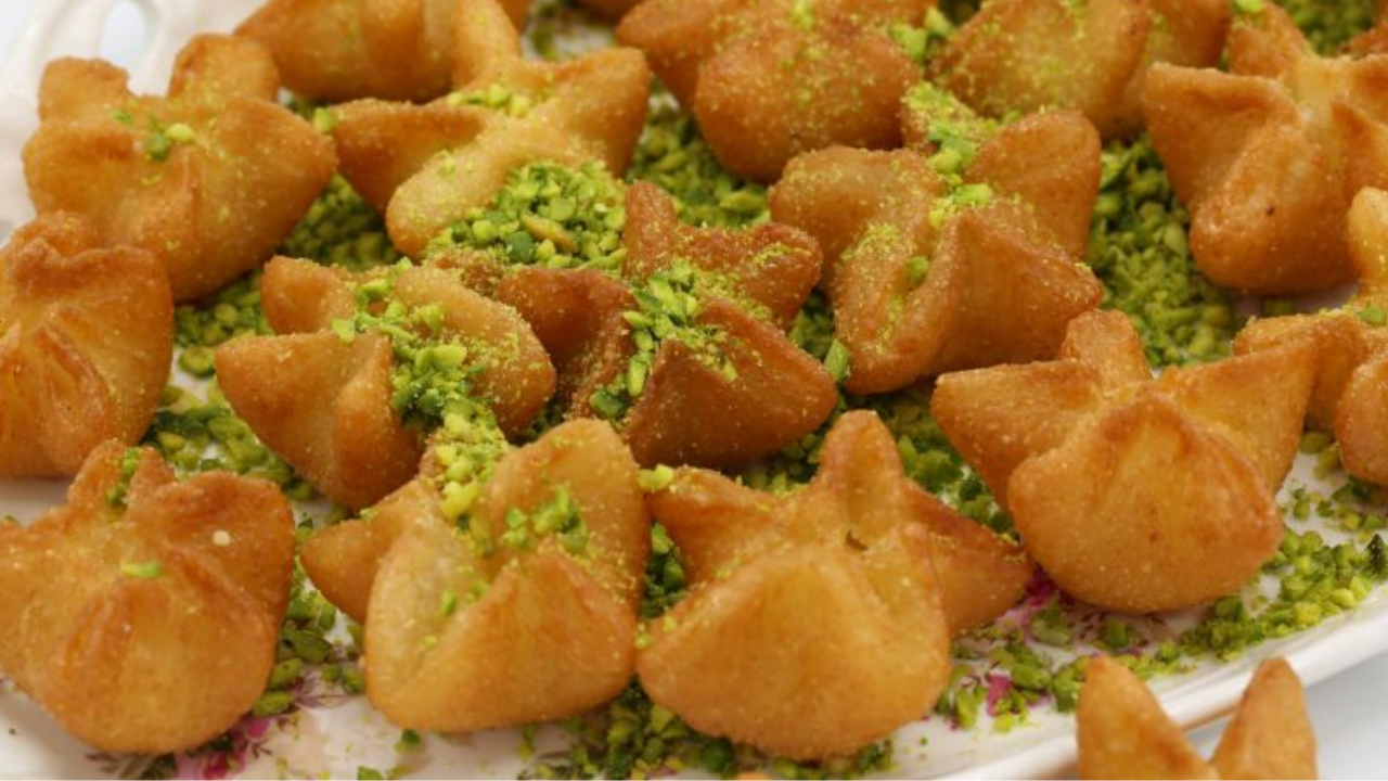 حلى نجمات السميد