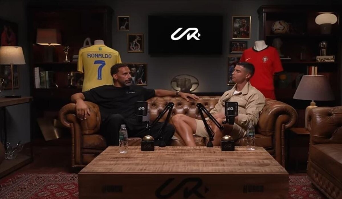 نجم النصر السعودي كريستيانو رونالدو يرشح 4 لاعبين للفوز بالكرة الذهبية