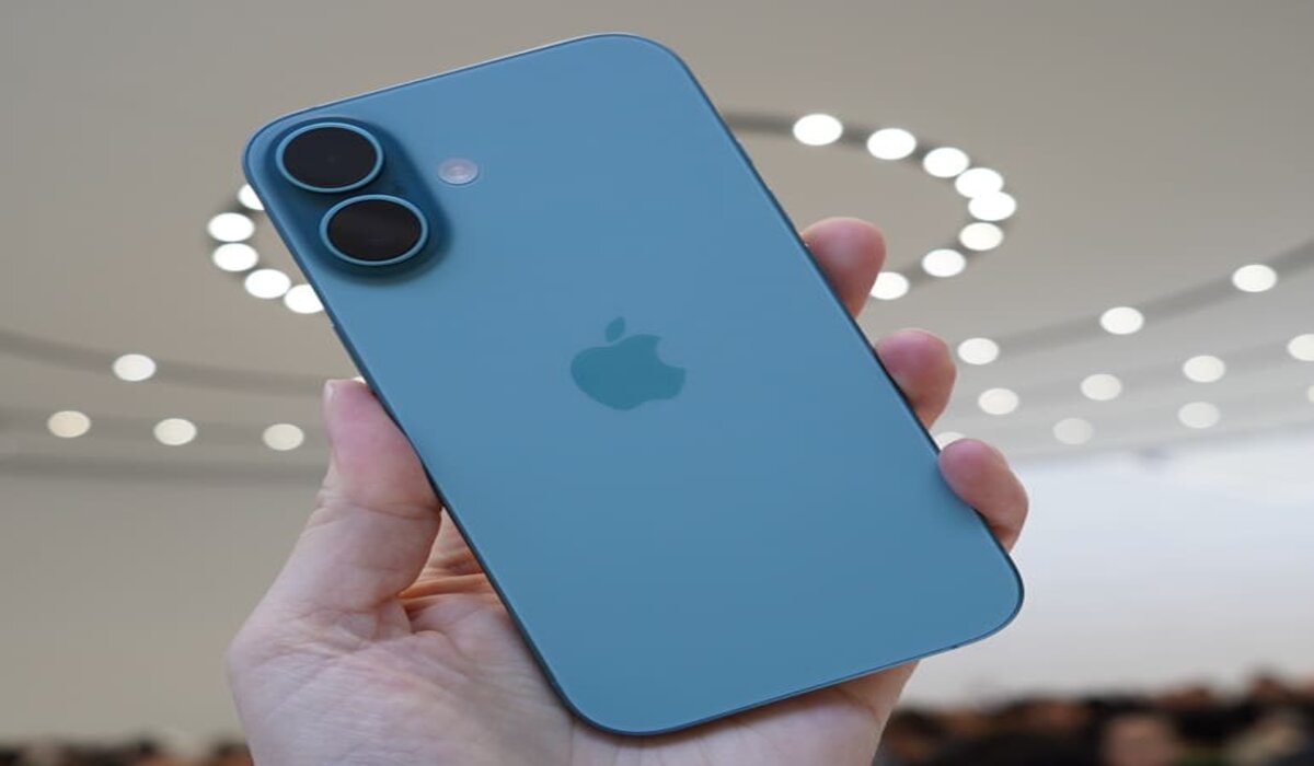 iPhone 16
