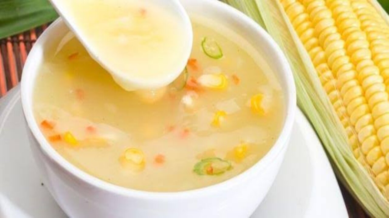 خطوات عمل شوربة الذرة والجزر المكسيكي
