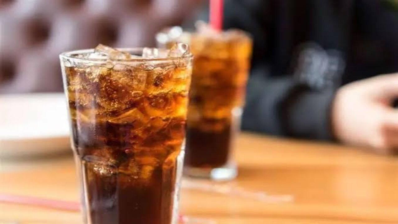 طريقة عمل مشروب الكوكاكولا في المنزل