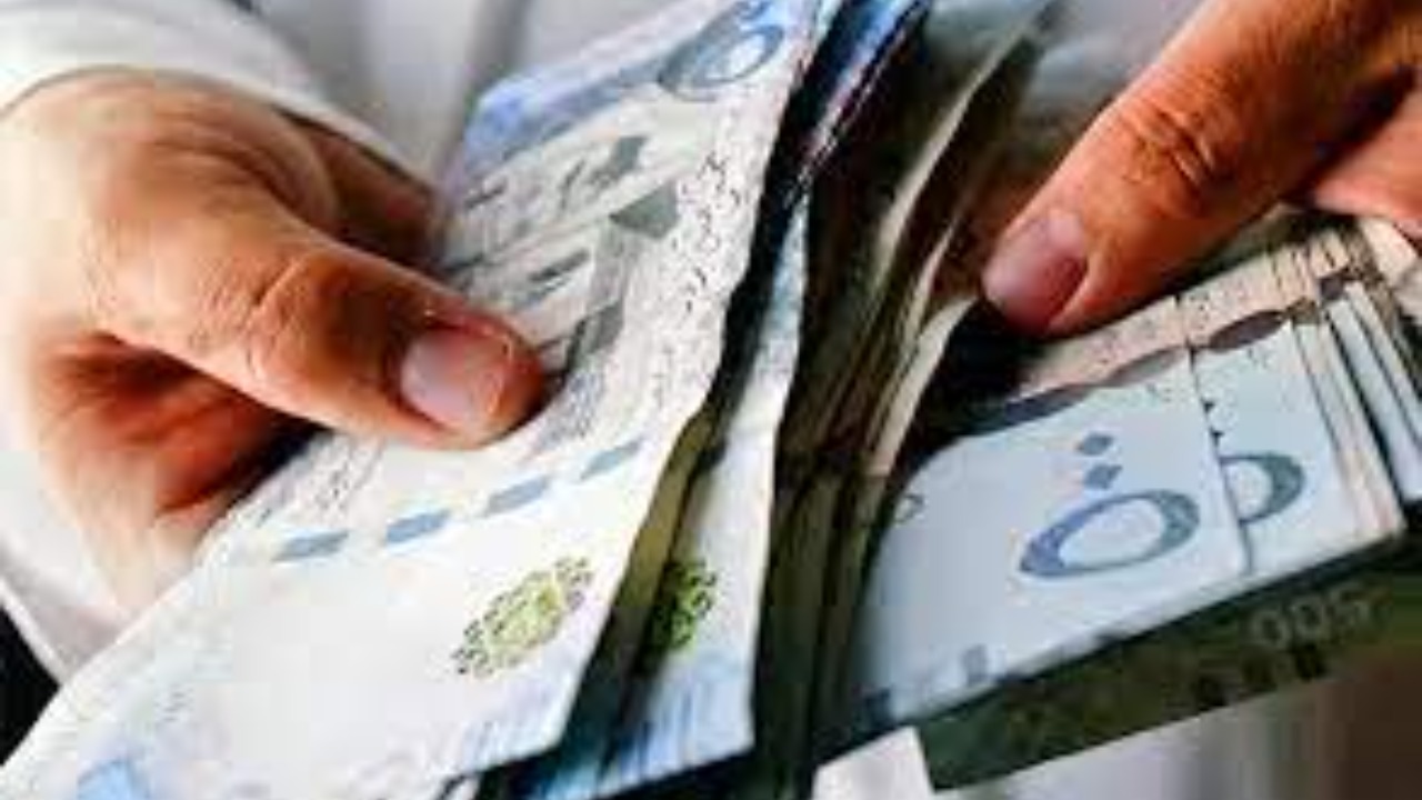 إيداع سريع في حسابك 100,000 ريال بدون تحويل راتب بقسط شهري 3,689.97 ريال بفترات سداد مرنة