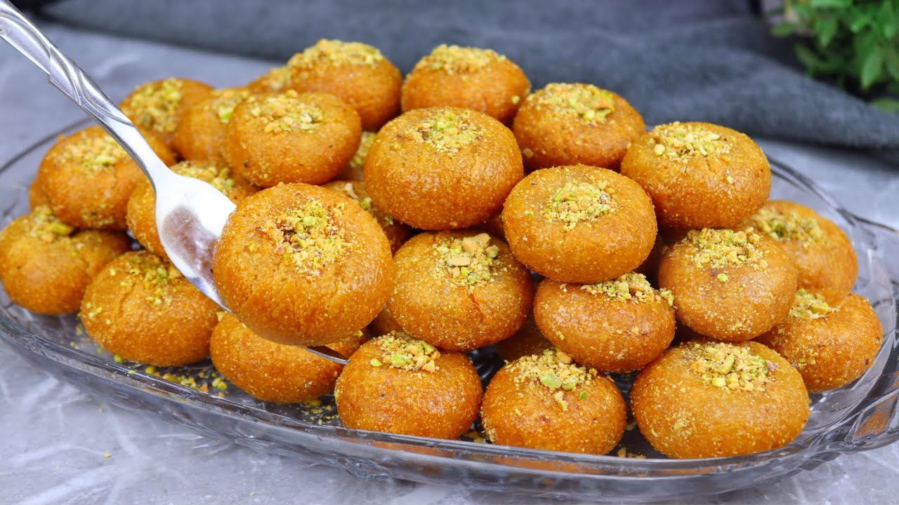 كرات السميد التركية المعسلة
