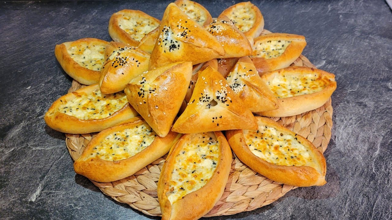 فطائر الجبنة الشهية