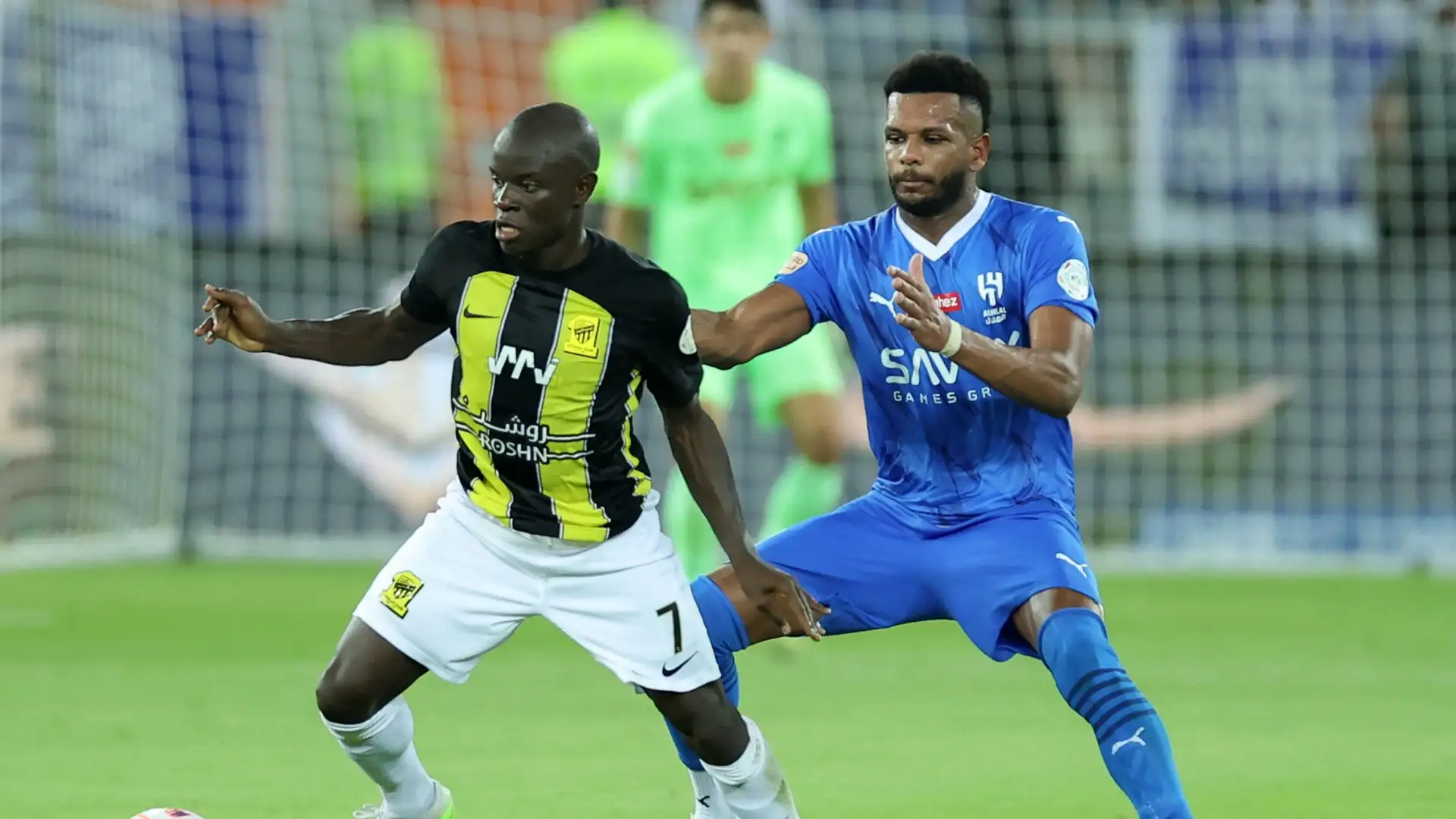 أبرز مواجهات اليوم في الدوري السعودي 2025/2024.. وموعد مباراة الاتحاد والهلال