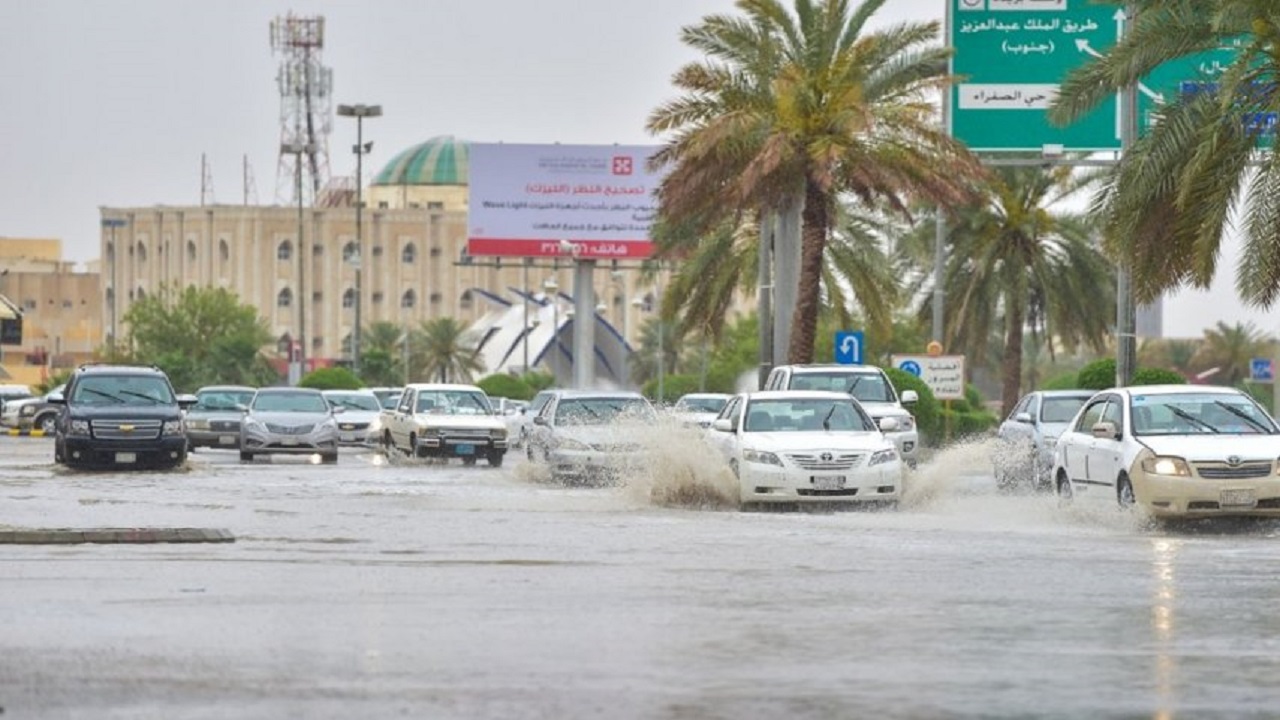 تعطيل الدراسة بالسعودية