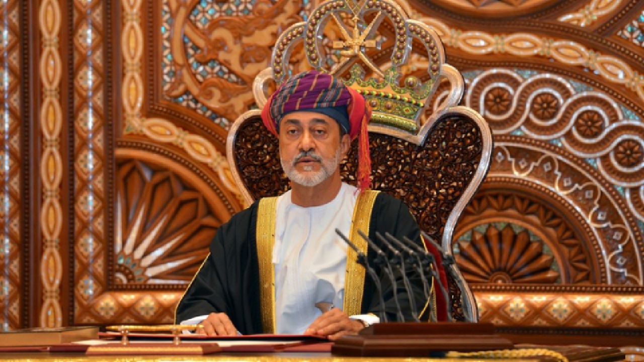 زيادة رواتب الموظفين بعمان