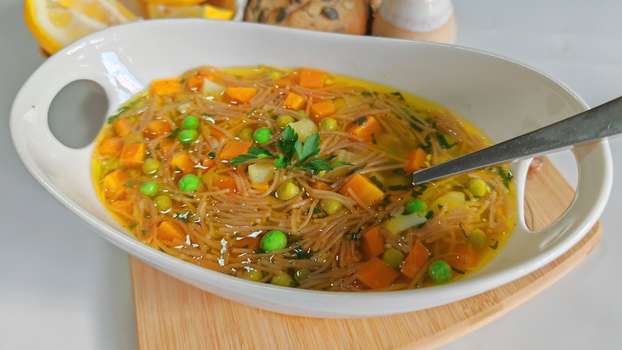 شوربة الشعيرية بالخضار