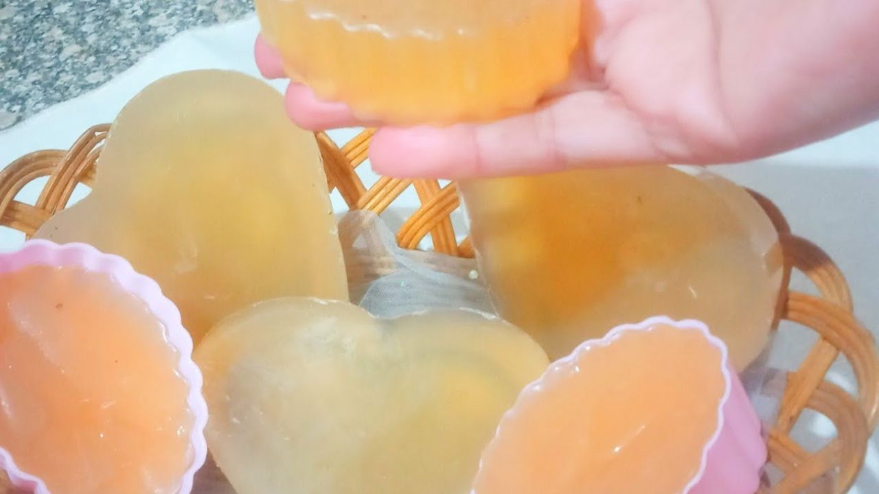 صابونة لبان الذكر للبشرة