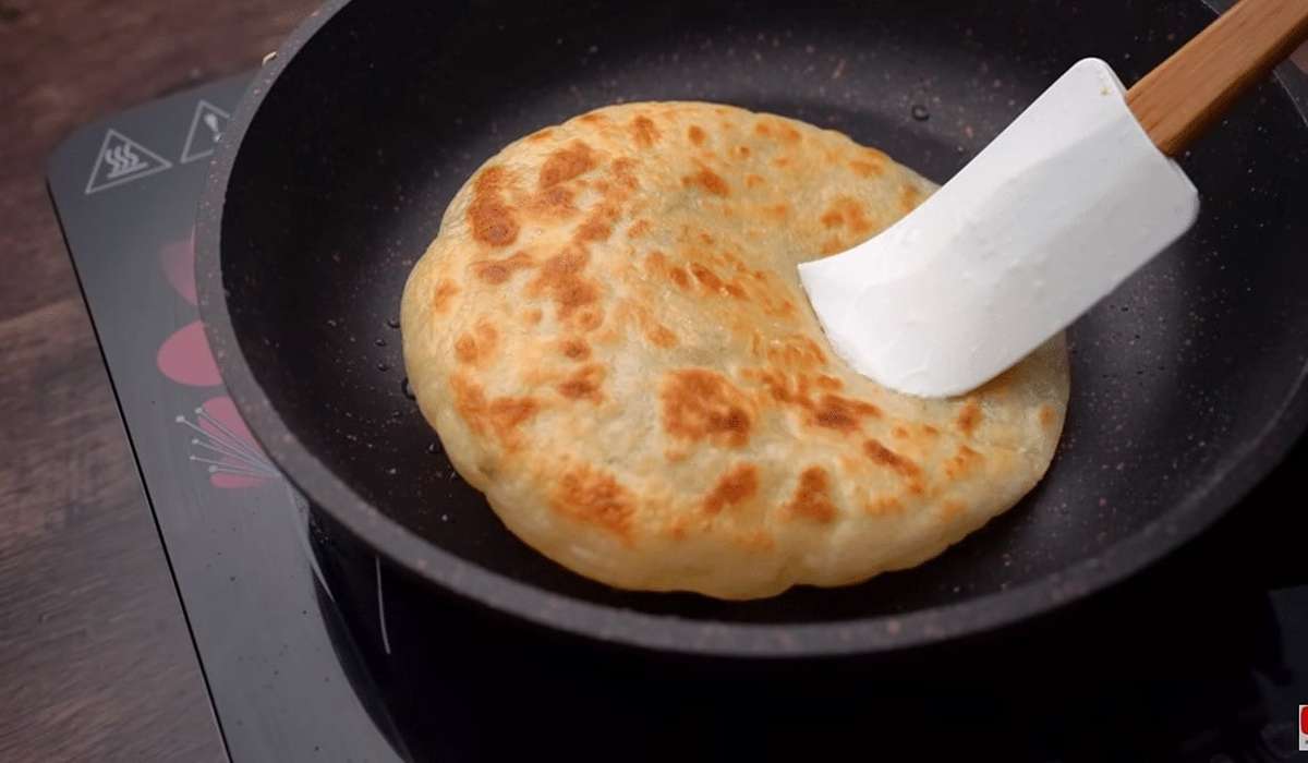 طريقة عمل فطائر الطاسة السريعة