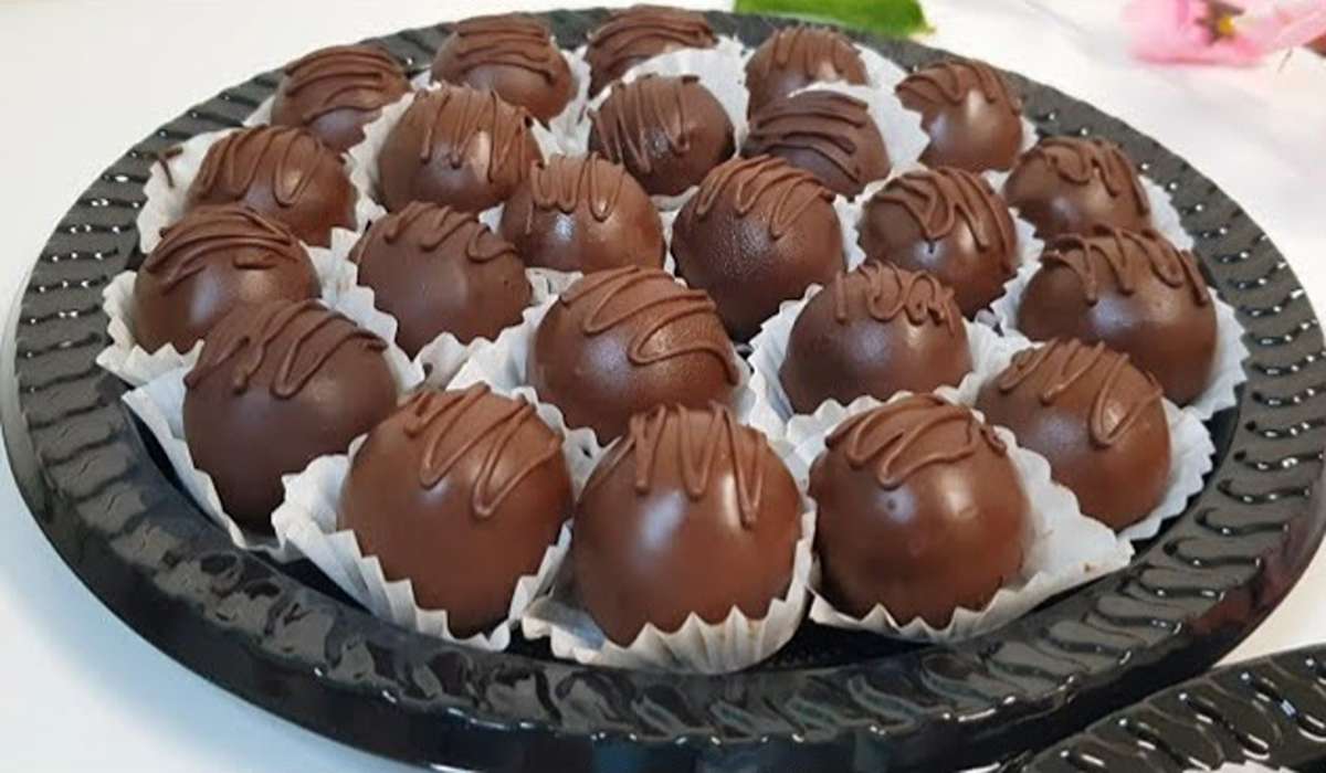 طريقة عمل كرات البسكويت بالشوكولاتة