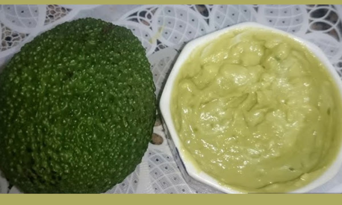 ماسك الكاكاو والافوكادو لتبيض البشرة