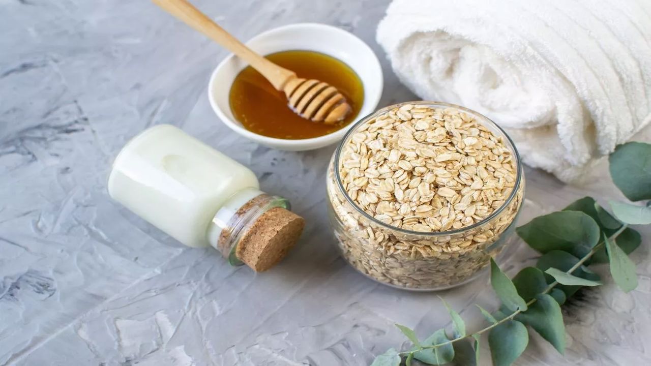 ماسك الوجه بالشوفان والعسل