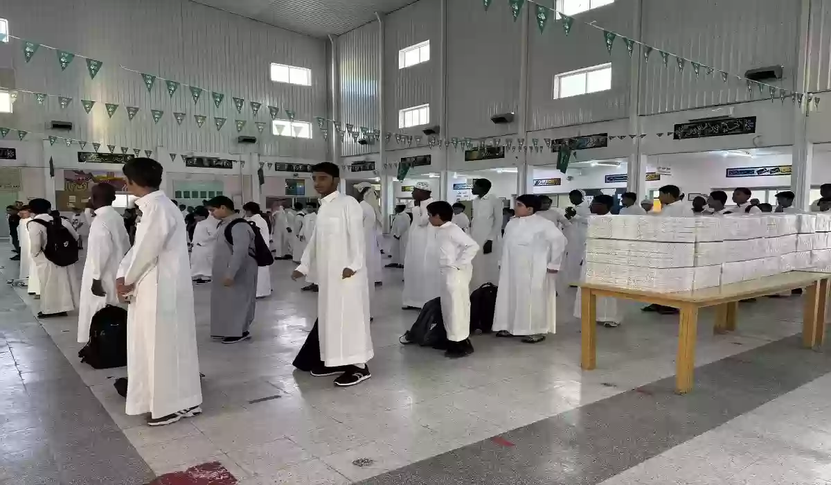 هل تم تحديد توقيت الطابور الصباحي