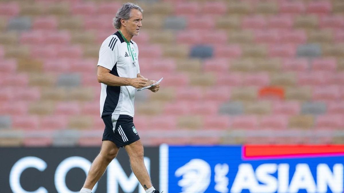 نجم المنتخب السعودي السابق يهاجم مدرب المنتخب مانشيني يوجه رسالة للمسحل