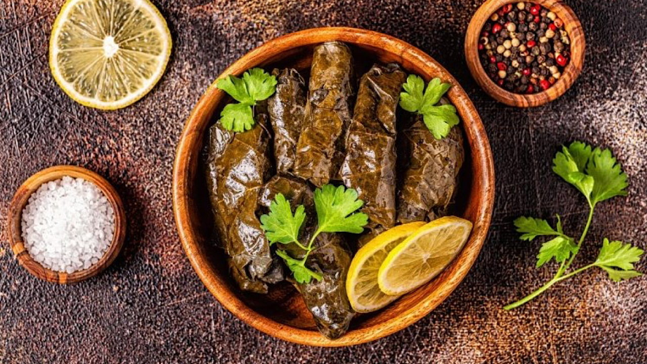 طريقة عمل ورق العنب في قدر الضغط