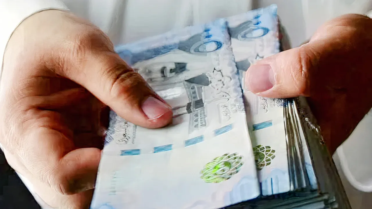 احصل على الكاش الذي تحتاجه تمويل شخصى فورى 10,000 ريال بفترة سماح تصل الى 60 شهر