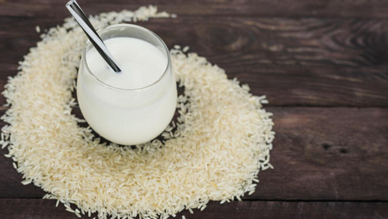 كم كوب ماء للرز بالشعرية