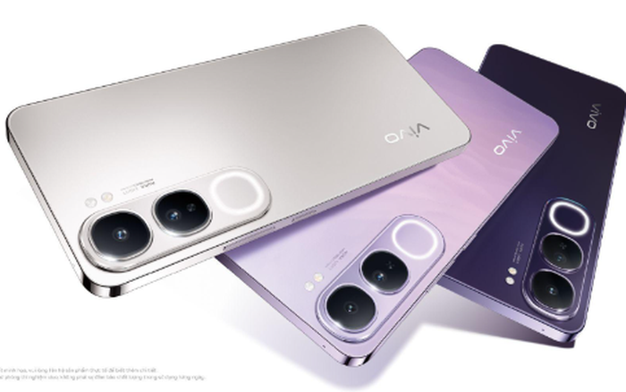التطور الرائع في التكنولوجيا يظهر هاتف Vivo V40 Lite 4G بشكل انيق وفخم