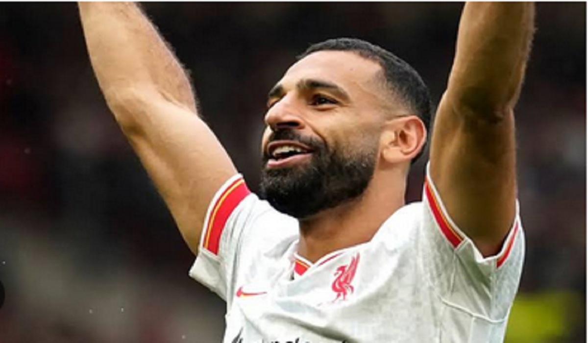 باريس سان جيرمان يُخطط لضم النجم المصري "محمد صلاح".. تفاصيل