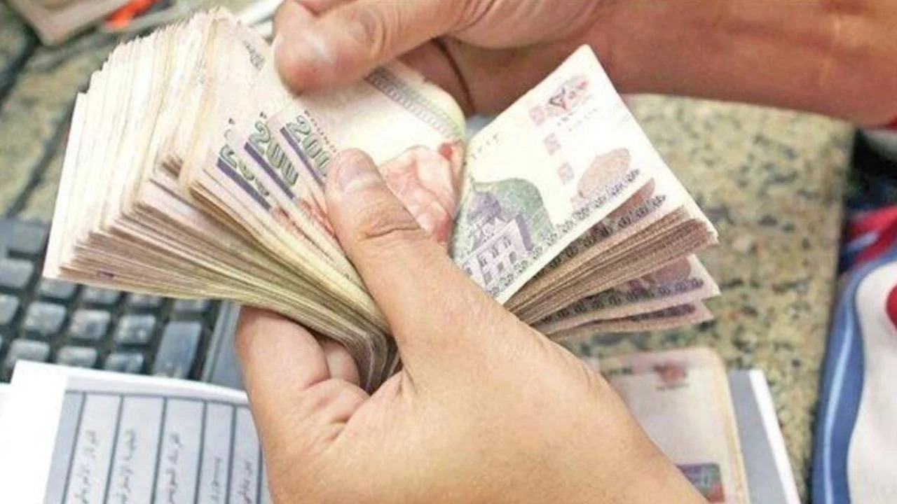 تبكير صرف معاشات شهر نوفمبر 2024