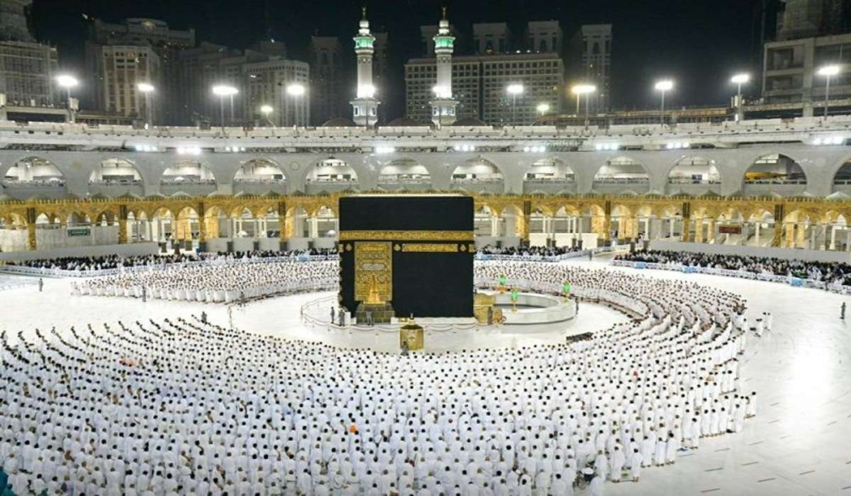 تمديد تأشيرة العمرة في المملكة لعام 1446