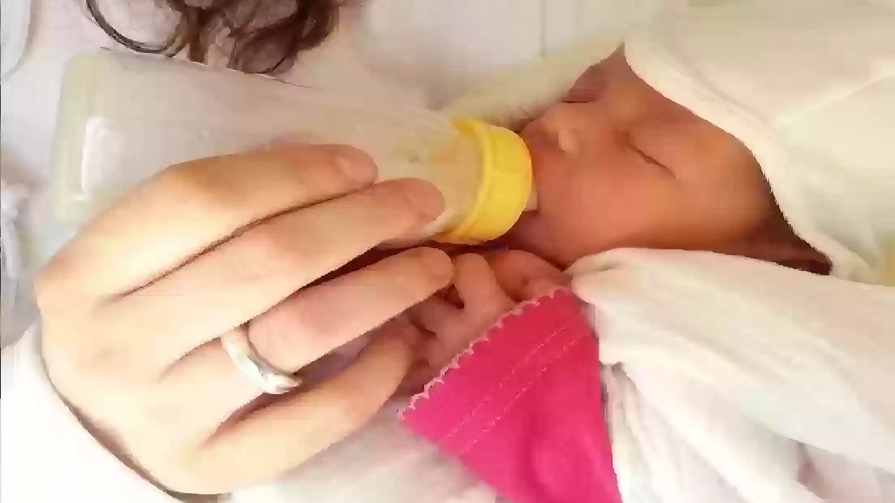 شروط الحصول على دعم حليب الأطفال لمستفيدي الضمان الاجتماعي 1446