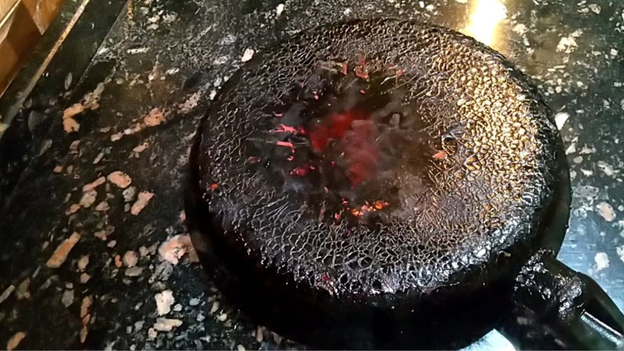 طريقة تنظيف الطاسات والحلل التيفال المحروقة