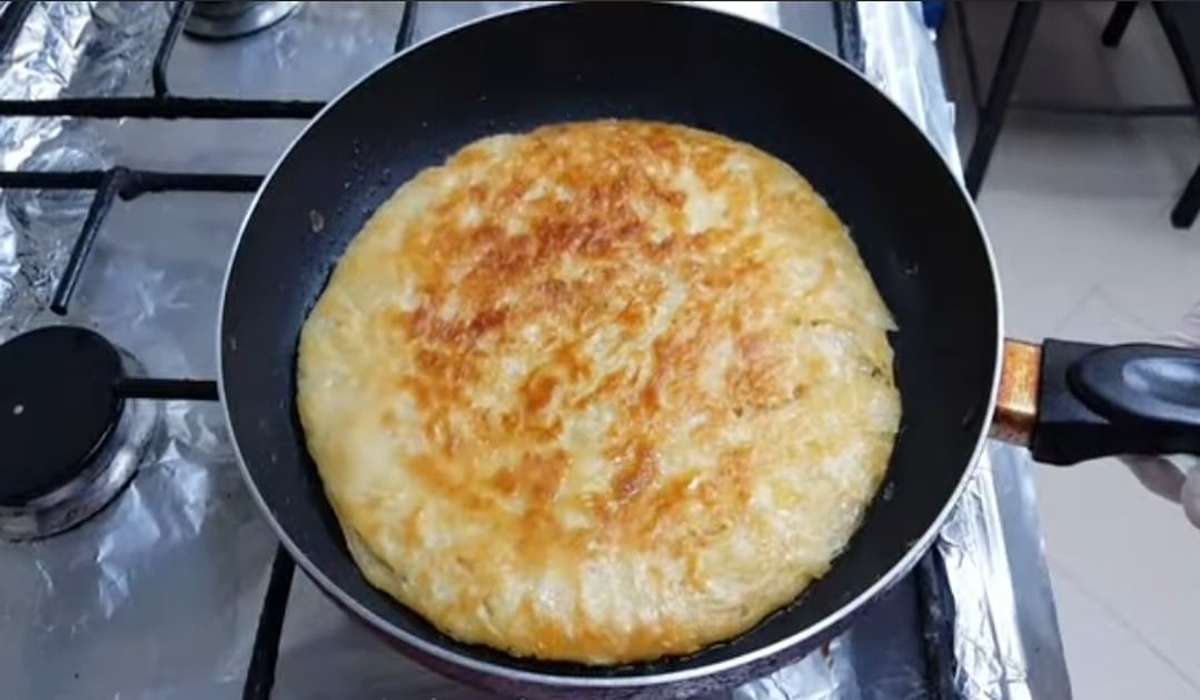 طريقة عمل الفطير المشلتت في الطاسة