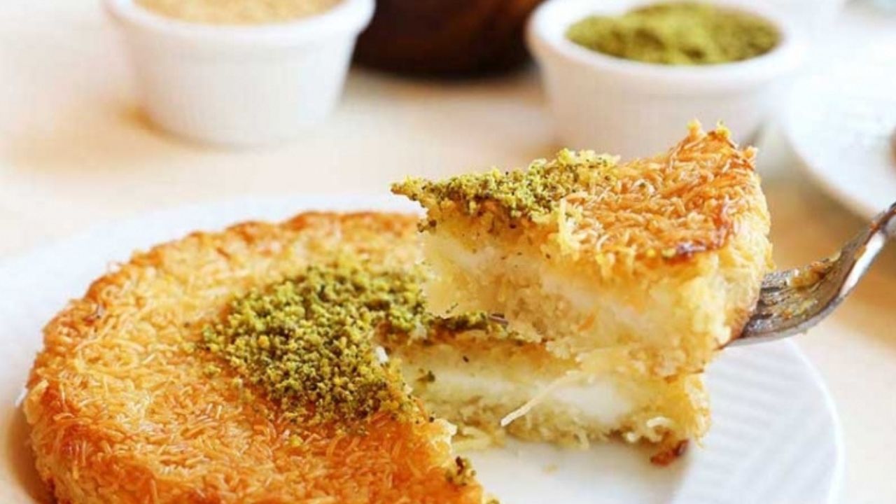 طريقة عمل الكنافة بالكاسترد