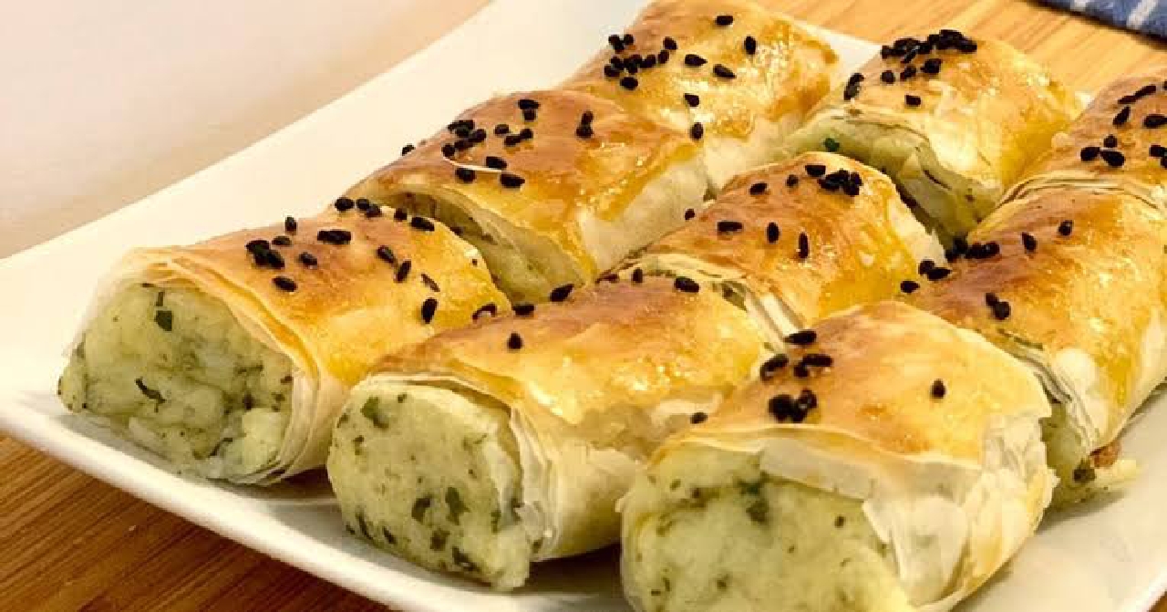 طريقة عمل فطائر الرول
