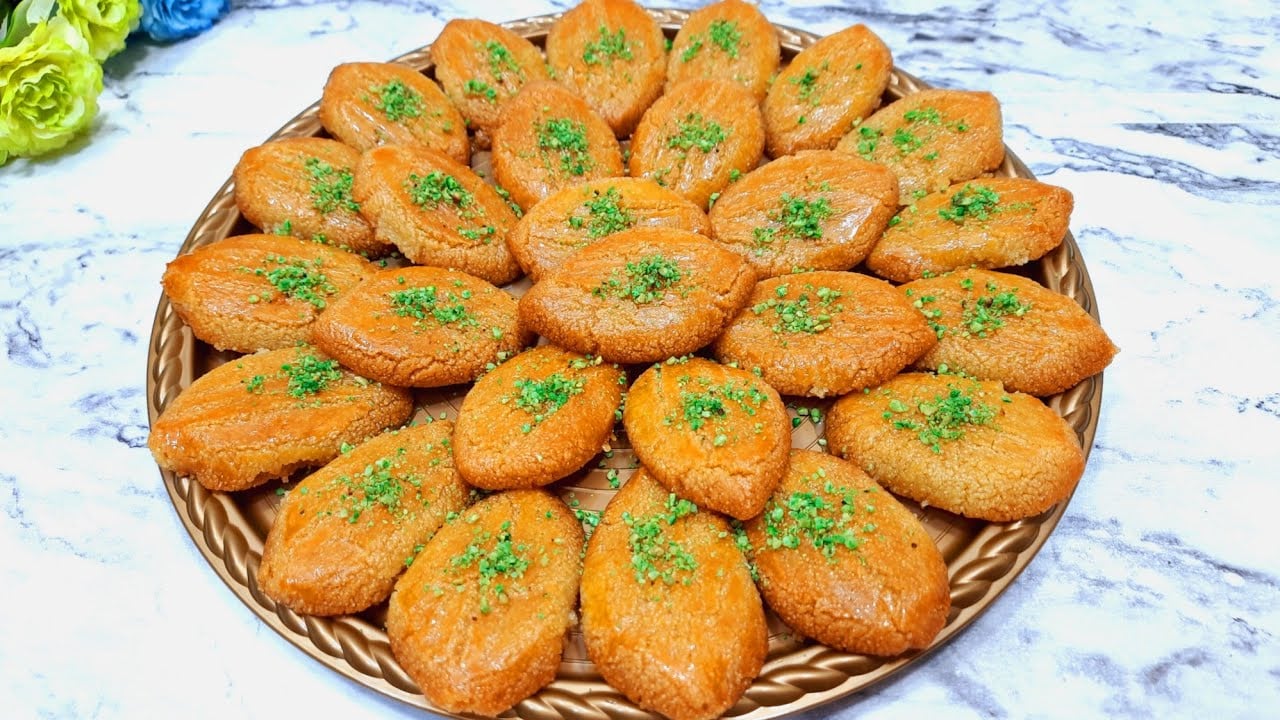 مكونات حلوى رموش الست 