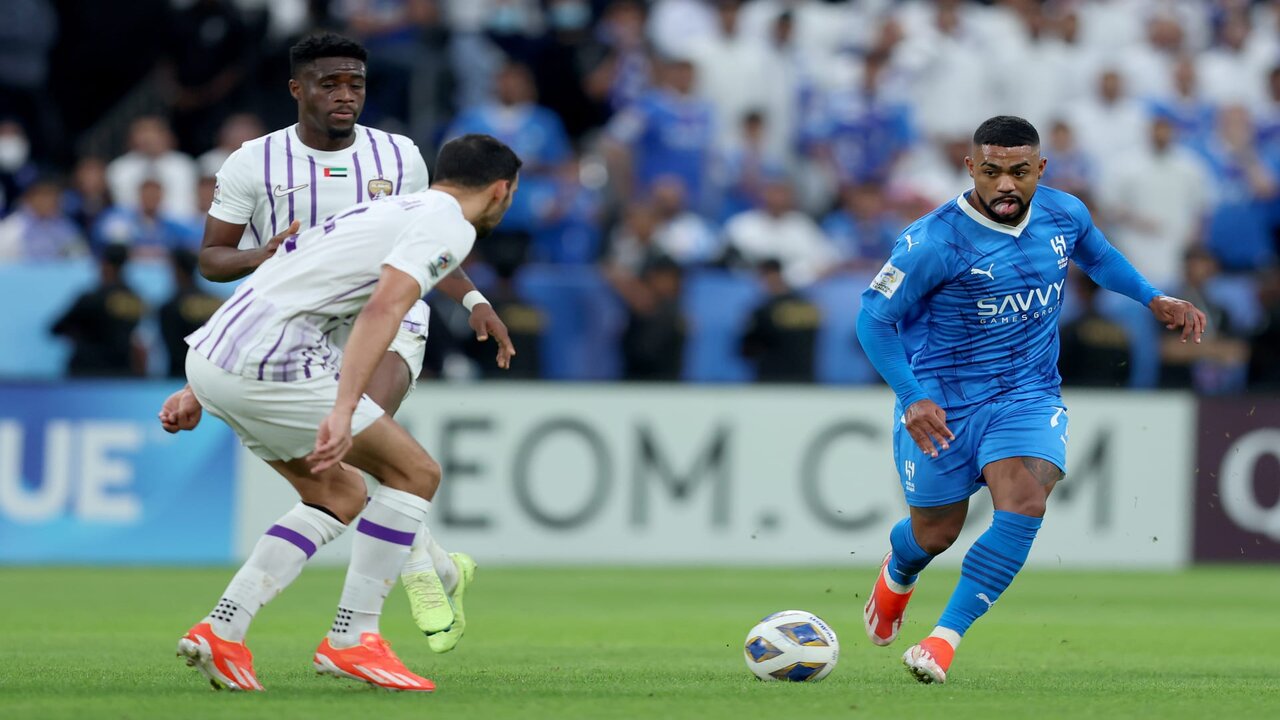 الهلال والعين