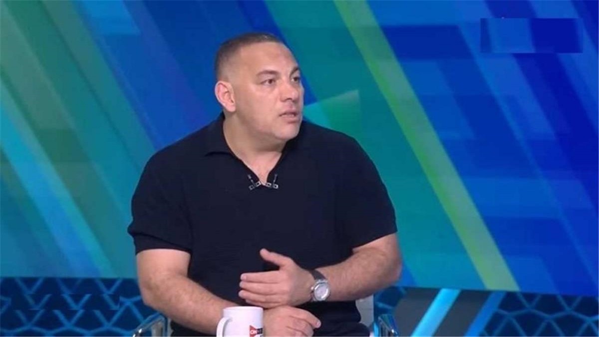 أحمد بلال نجم الأهلي السابق يطالب لاعب الأهلي بالرحيل عن النادي