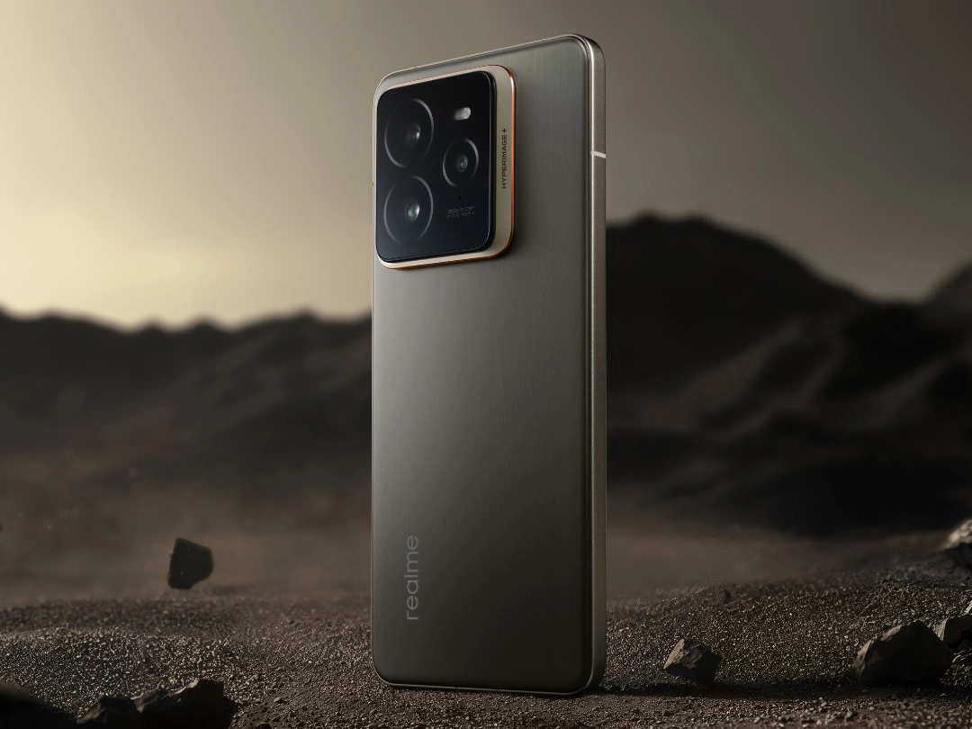 موبايل العام من ريلمي بلا منازع Realme GT7 Pro.. الفخامة والجمال ودقة التصوير