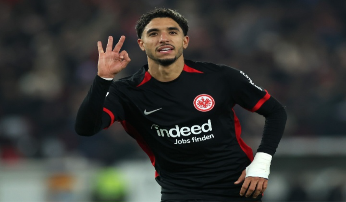 "بعد عرضي ليفربول وبرشلونة"...هل يرحل عمر مرموش عن صفوف فرانكفورت؟