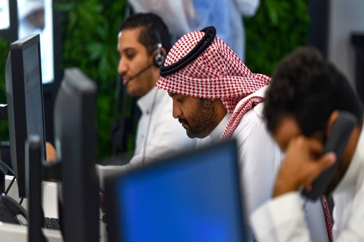 رسميًا| الحكومة السعودية تزف نبأ سارَّ للمواطنين والمقيمين العاملين بالقطاع الخاص وأفراد أسرهم